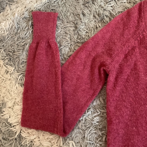 American Eagle Pink Sweater. Size M. - Picture 7 of 15